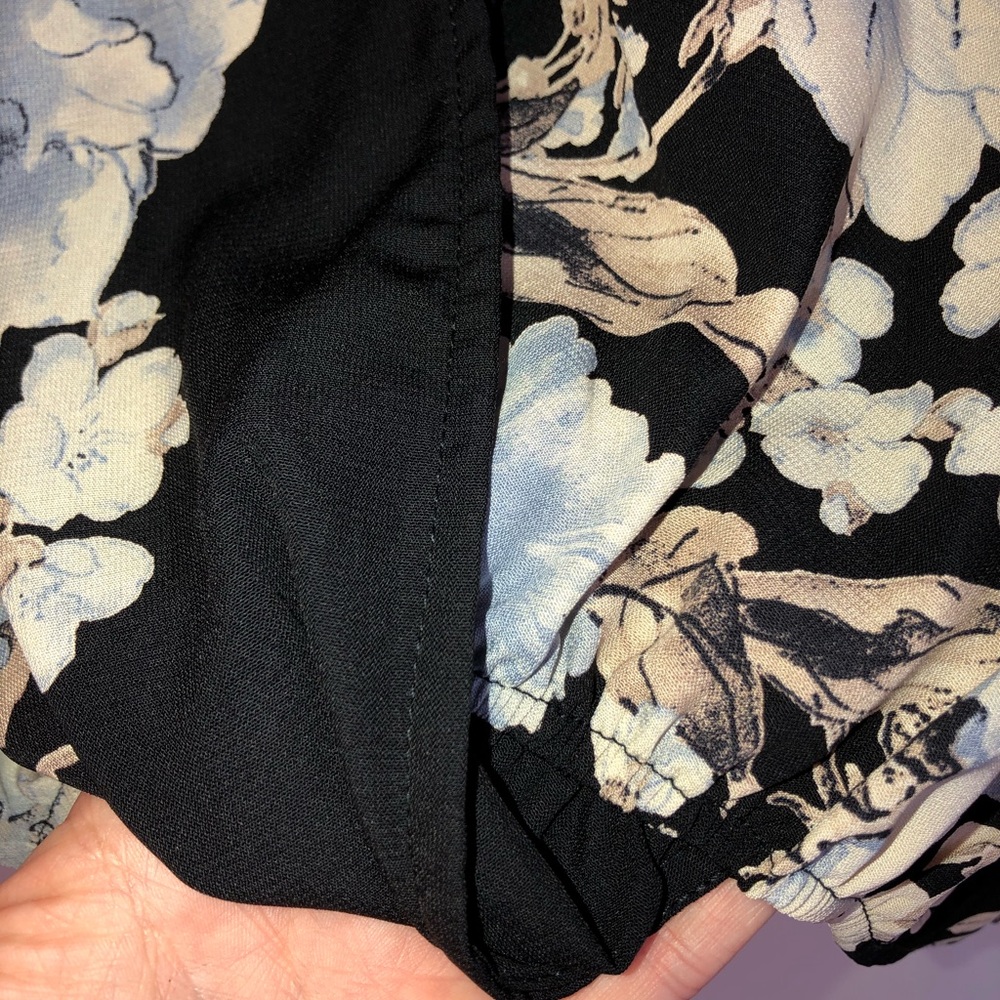 Fun Floral Blouse with criss crossed neckline - Picture 3 of 3